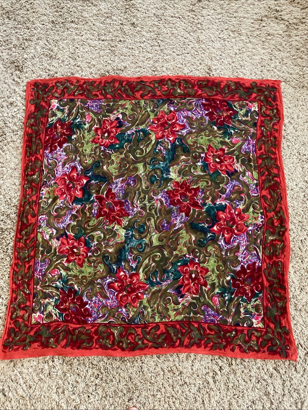 Vintage Express Red green Floral square women’s scarf 31”